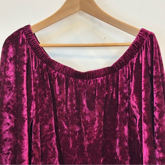Karen Kane Crushed Velvet Off The Shoulder Bell Sleeve Flowy Boho Top Berry S - Picture 7 of 11